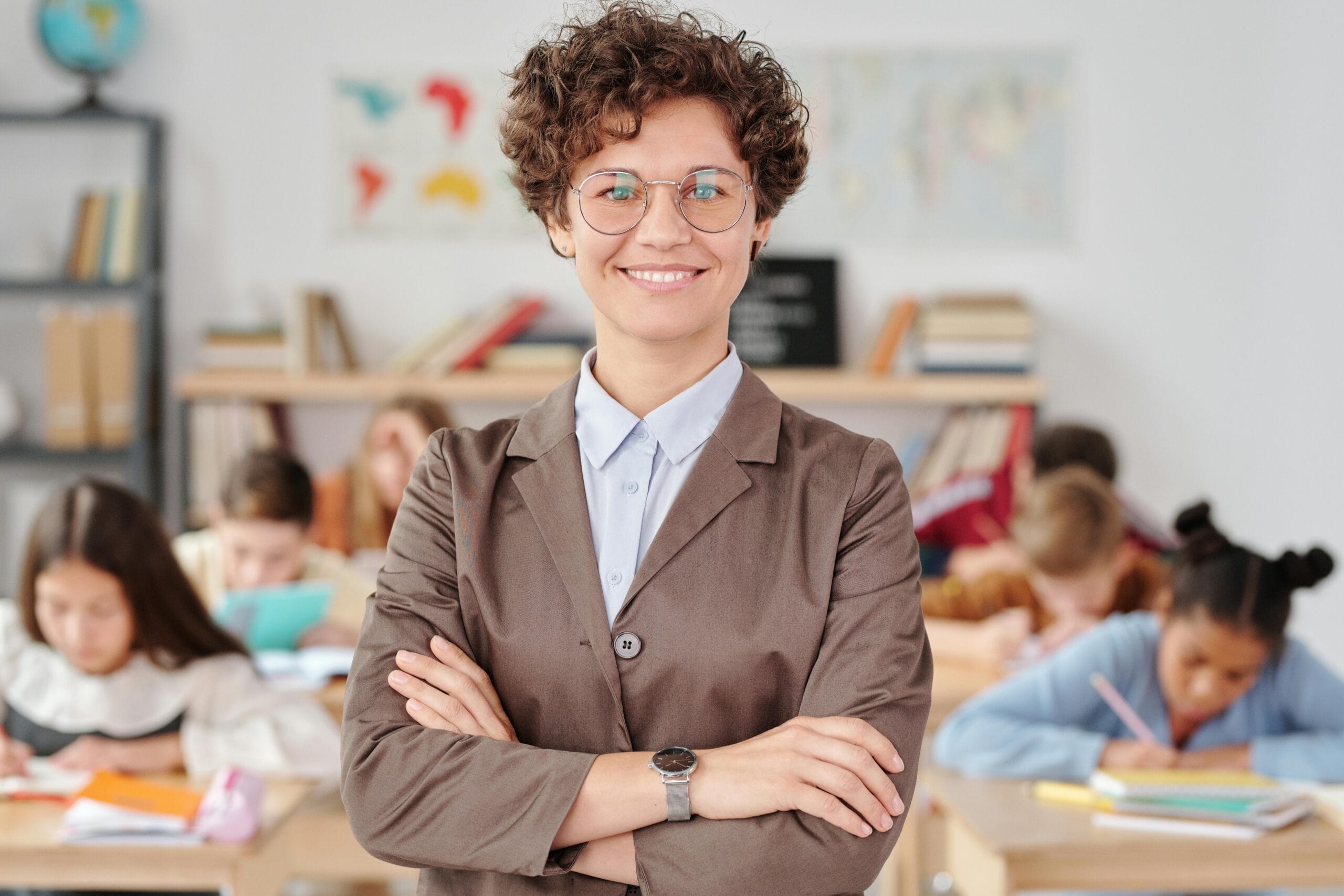 Reconversion en professeur des écoles : formation, salaire et évolution après le CRPE Reconversion en professeur des écoles : formation, salaire et évolution après le CRPE